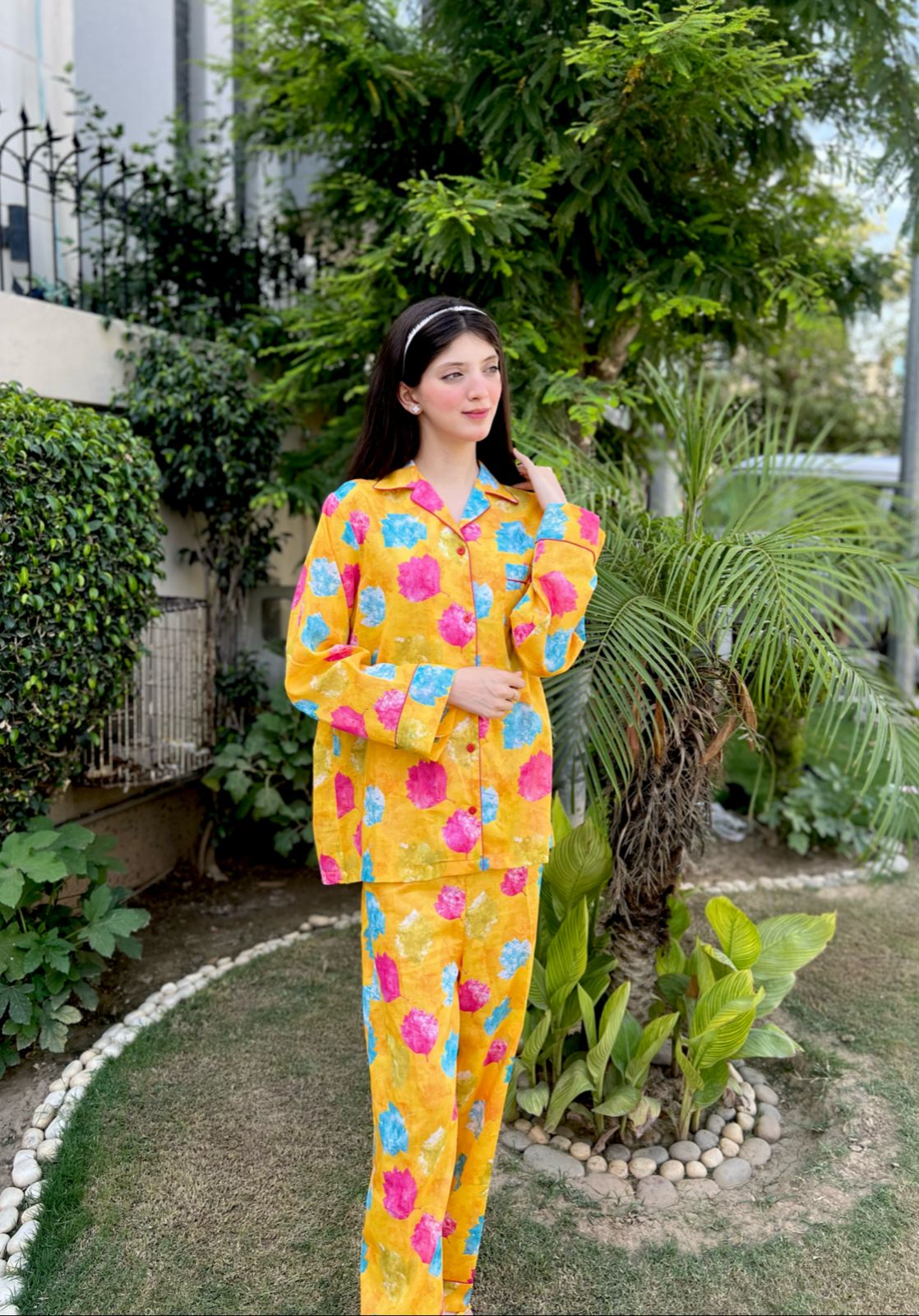 Autumn Leaves Print 2-Piece Stitched Sleepwear