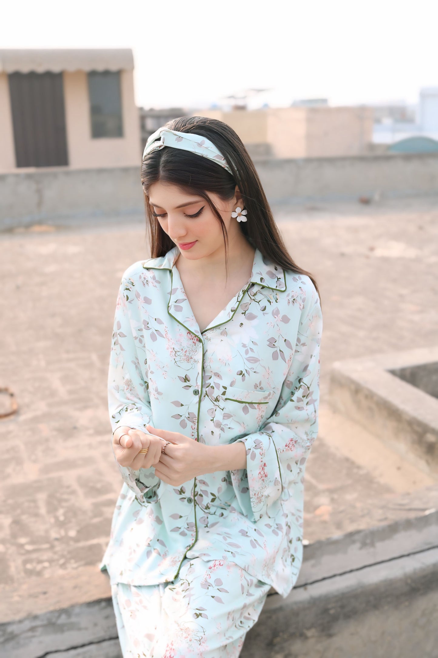 Winter Leaves Print 2-Piece Stitched Sleepwear