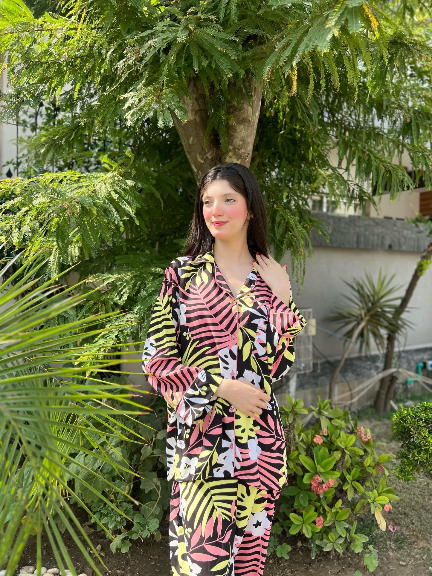 Forest Leaves Print 2-Piece Stitched Sleepwear