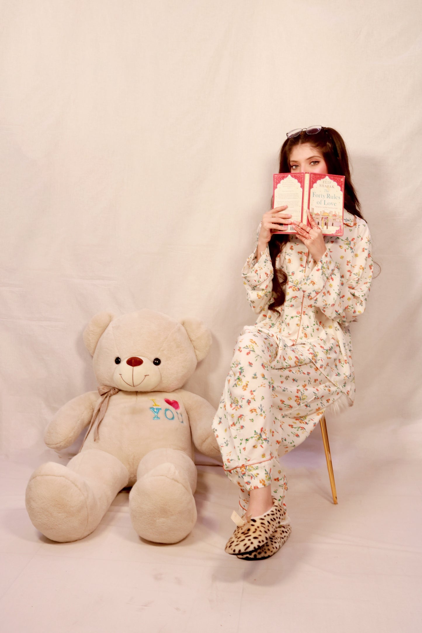 White Flower 2-Piece Stitched Sleepwear