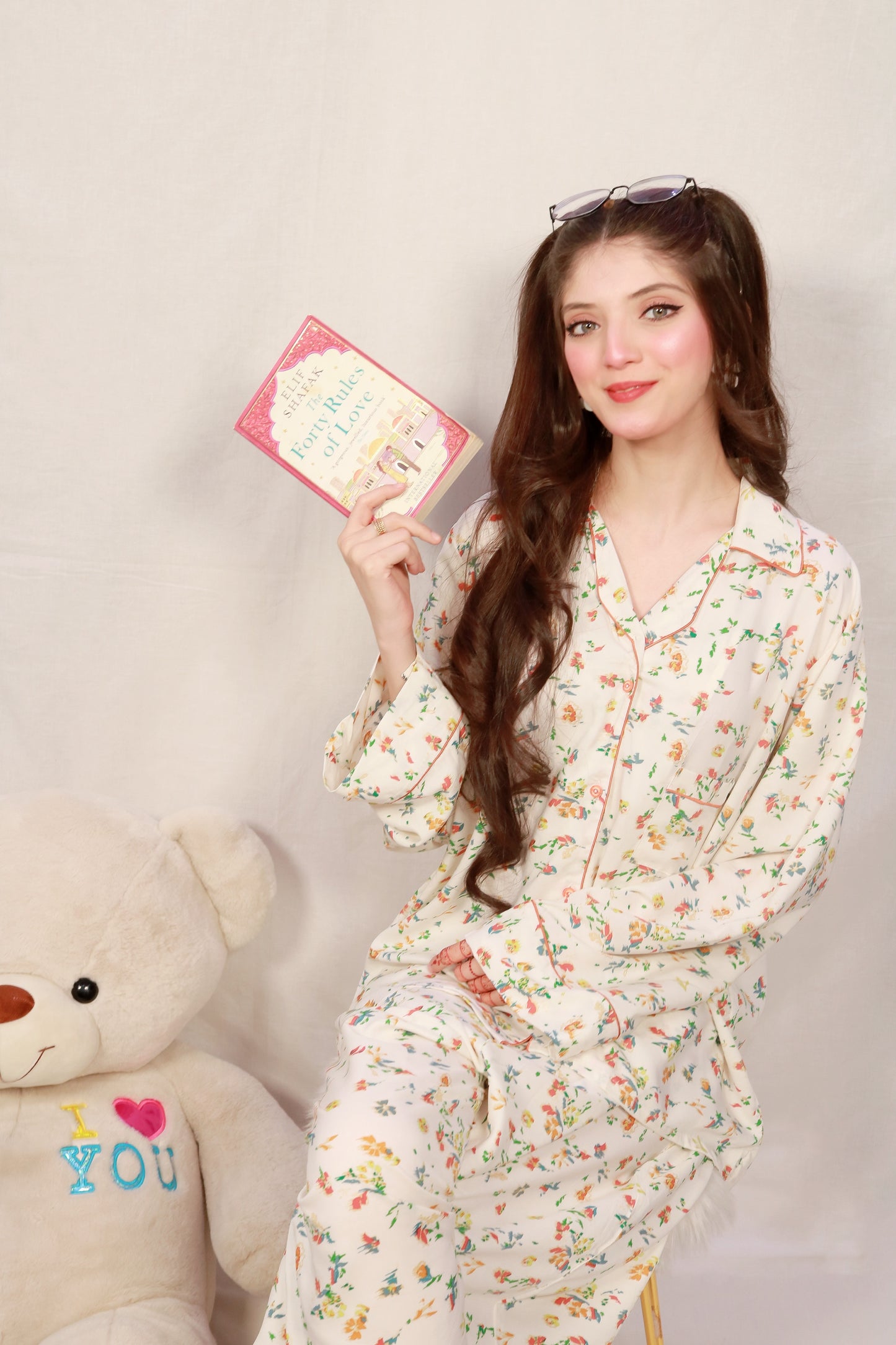 White Flower 2-Piece Stitched Sleepwear