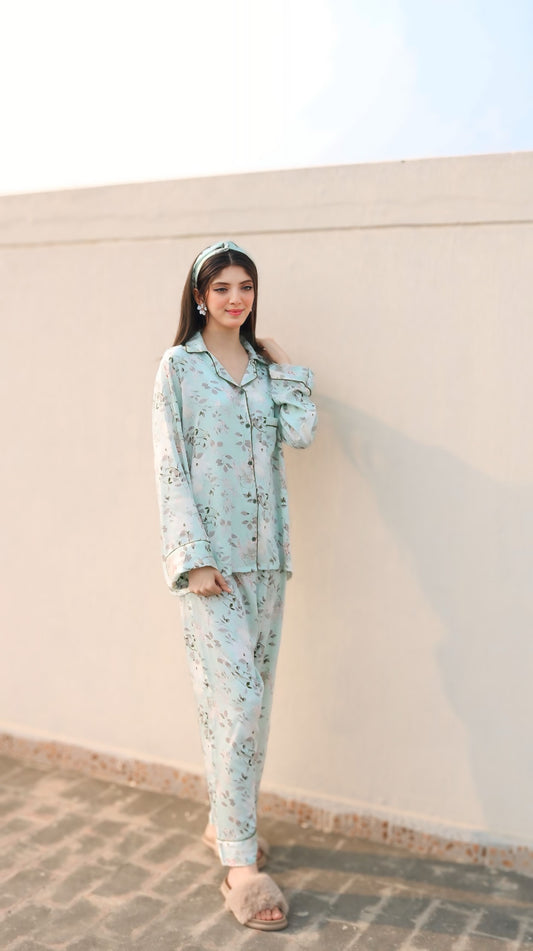 Winter Leaves Print 2-Piece Stitched Sleepwear